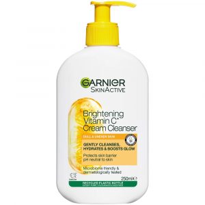 GARNIER 250ml      PUHDISTUSVOID(8.39)